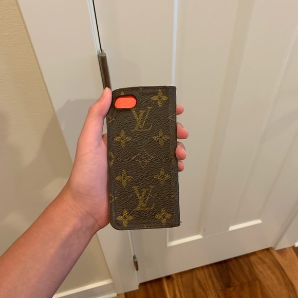 Louis Vuitton IPhone 8 folio case - Picture 3 of 6